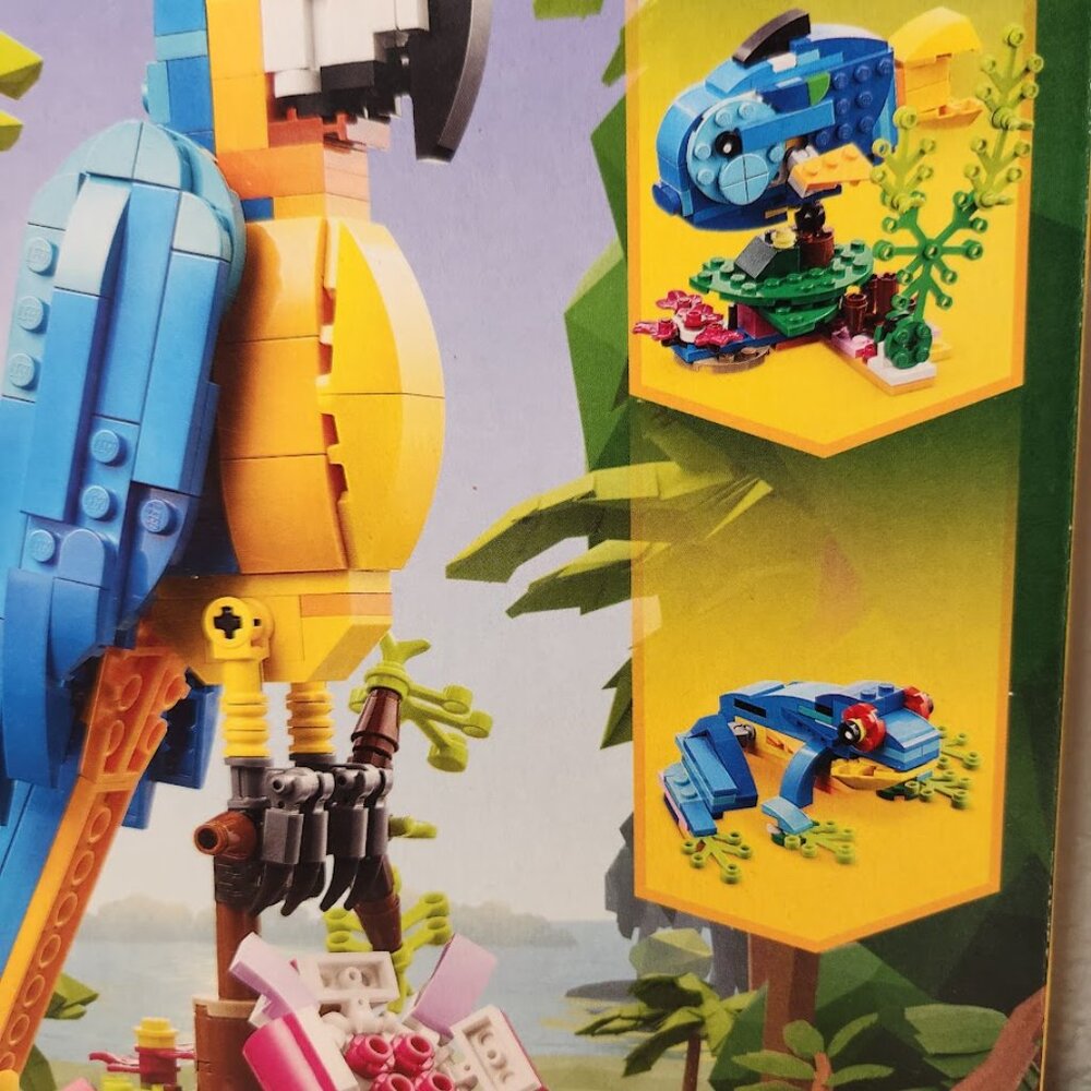 Lego Creator 3in1 Exotic Parrot Macaw Fish Frog Lego Set 253 Pieces CHRISTMAS Ma - Picture 13 of 15
